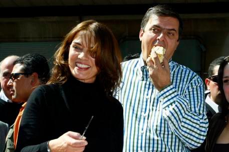 Alimentar a Marcelo Ebrard, <br>más caro que pagar su salario