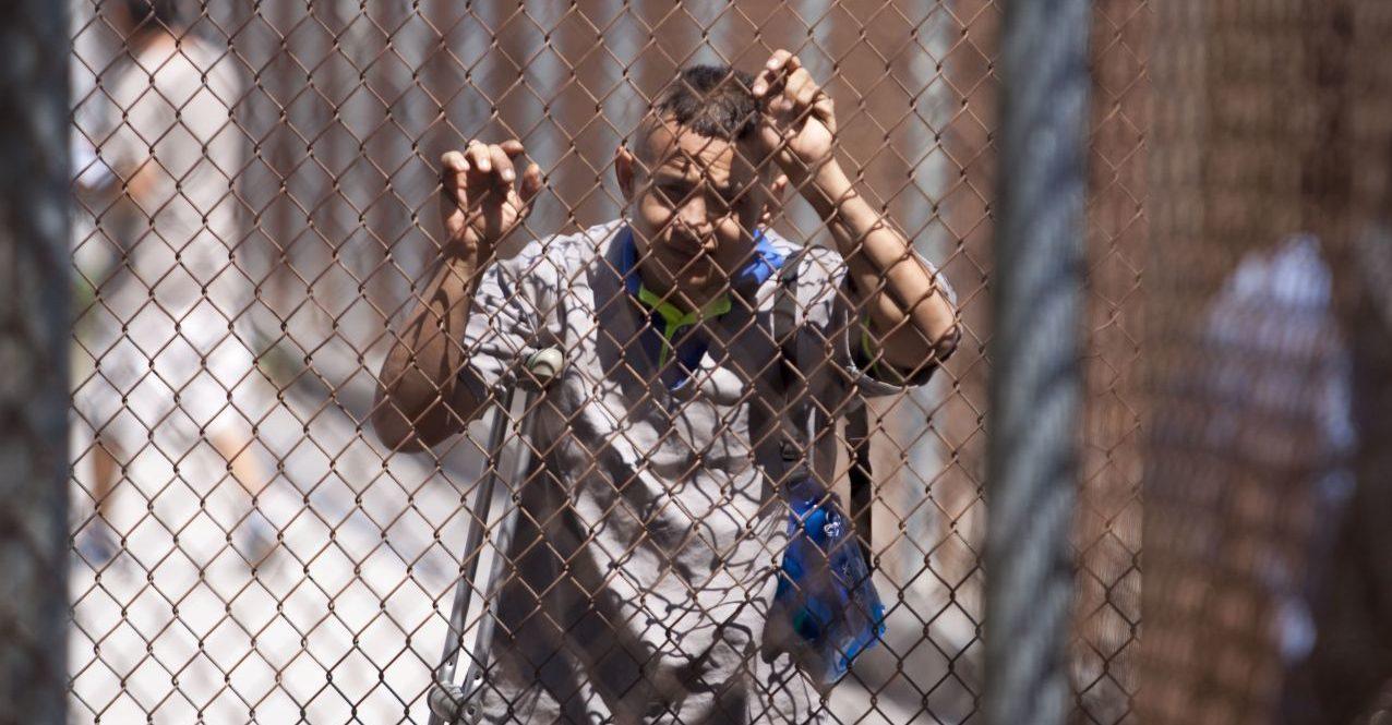 Personas presas, en riesgo por coronavirus: ¿Qué están haciendo las cárceles para prevenir contagios?