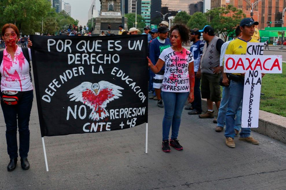 Bloqueos, advertencias y reclamos aumentan la tensión del conflicto entre CNTE y gobierno