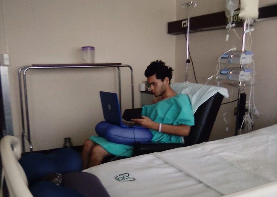 Contra todo pronóstico, becario del gobierno que se accidentó se recupera