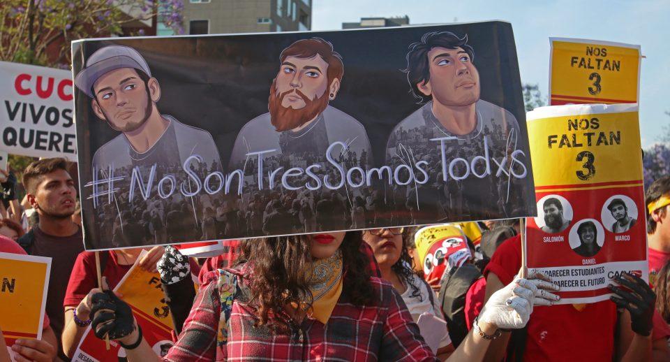 Convocan a marcha a un mes de la desaparición de tres estudiantes de cine en Jalisco