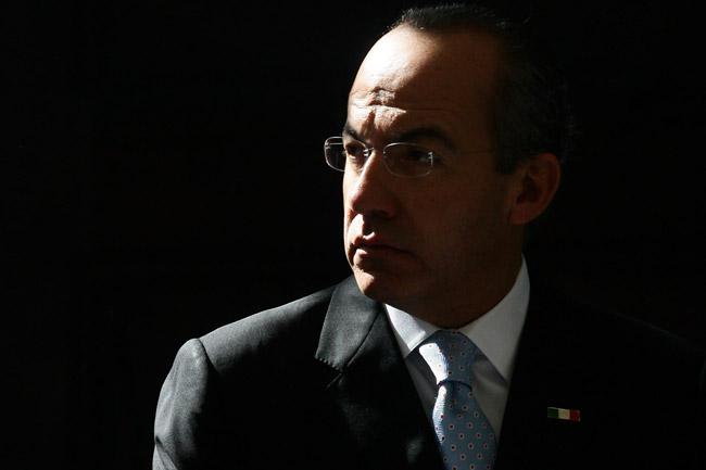 Los <i>calumniadores</i> de Calderón se “entregarán” mañana a la PGR