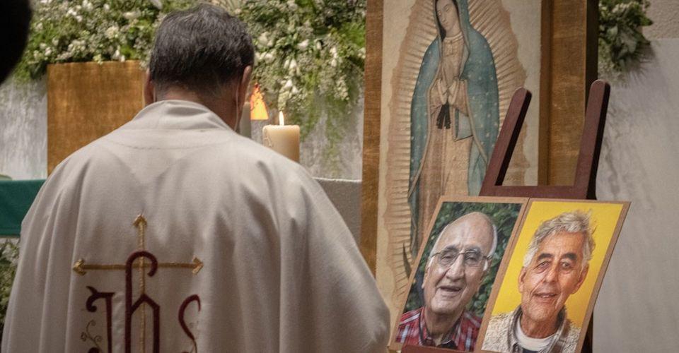 Localizan los cuerpos de jesuitas y guía de turistas asesinados en Chihuahua