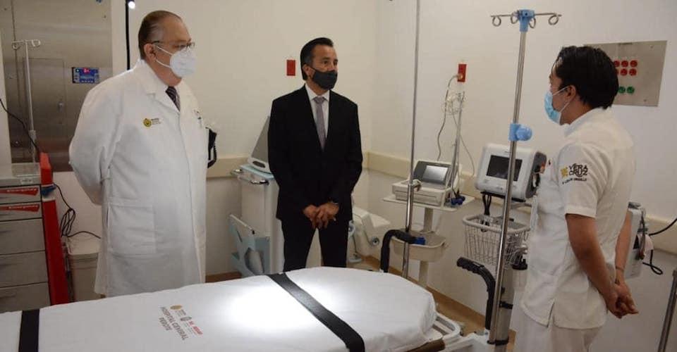 Fallan tuberías en hospital de Veracruz, a un día de inaugurarlo; gobernador dice que ya se resolvió