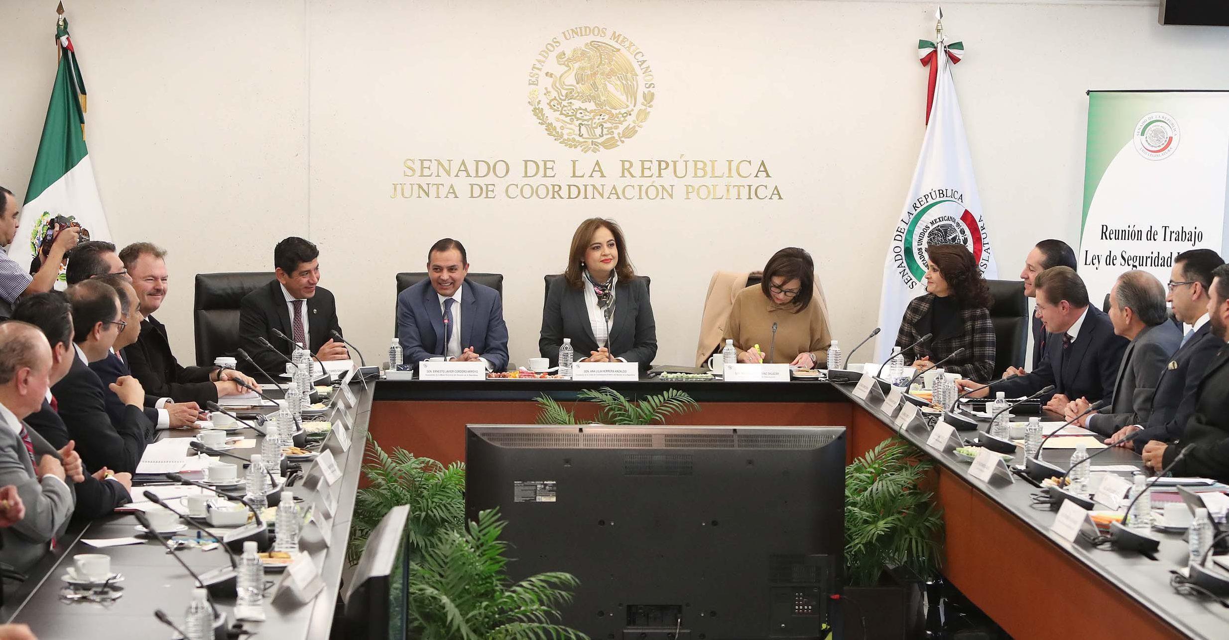 Gobernadores apoyan Ley de Seguridad Interior; son comodinos, acusan senadores de oposición