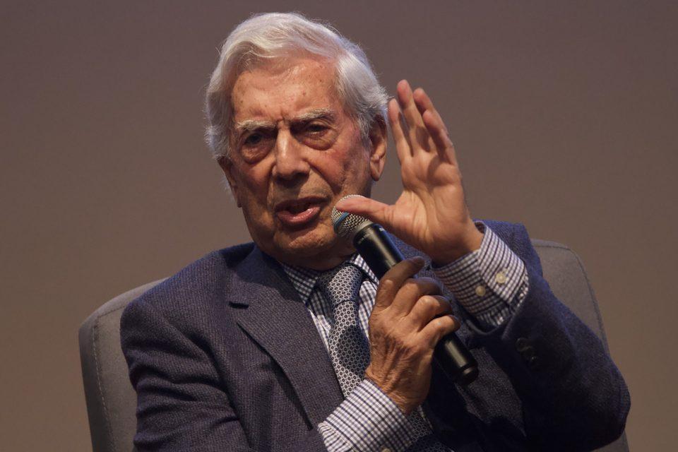 El populismo de AMLO puede llevar a México a una dictadura perfecta, asegura Vargas Llosa