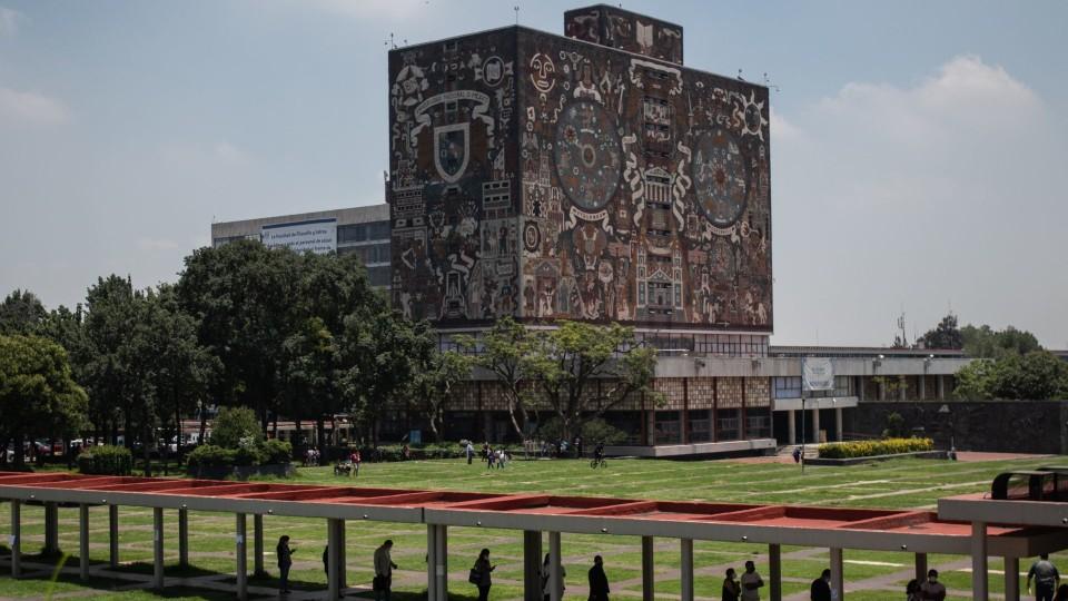 UNAM pide a facultades hacer adecuaciones para regresar a clases presenciales