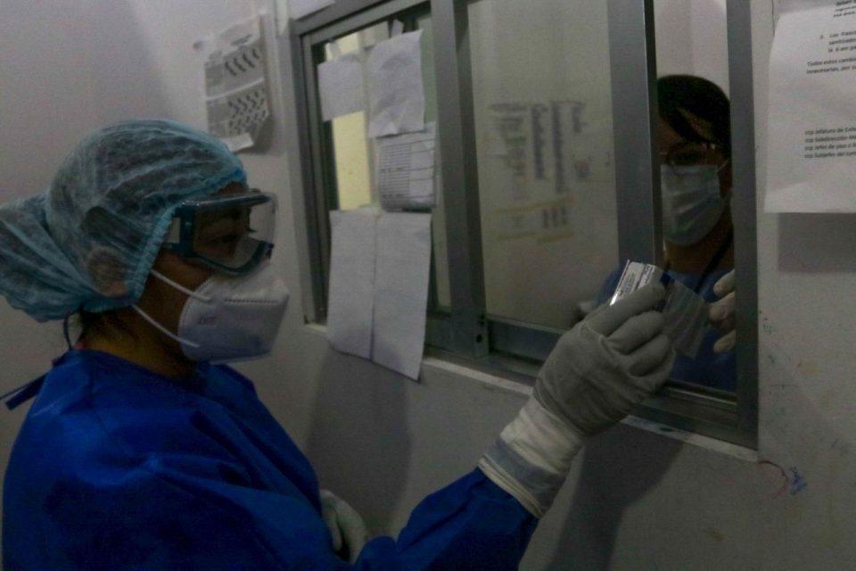 Hospitales públicos dejan sin atención a menor, padres lo llevan a privado y ahora deben más de 100 mil pesos