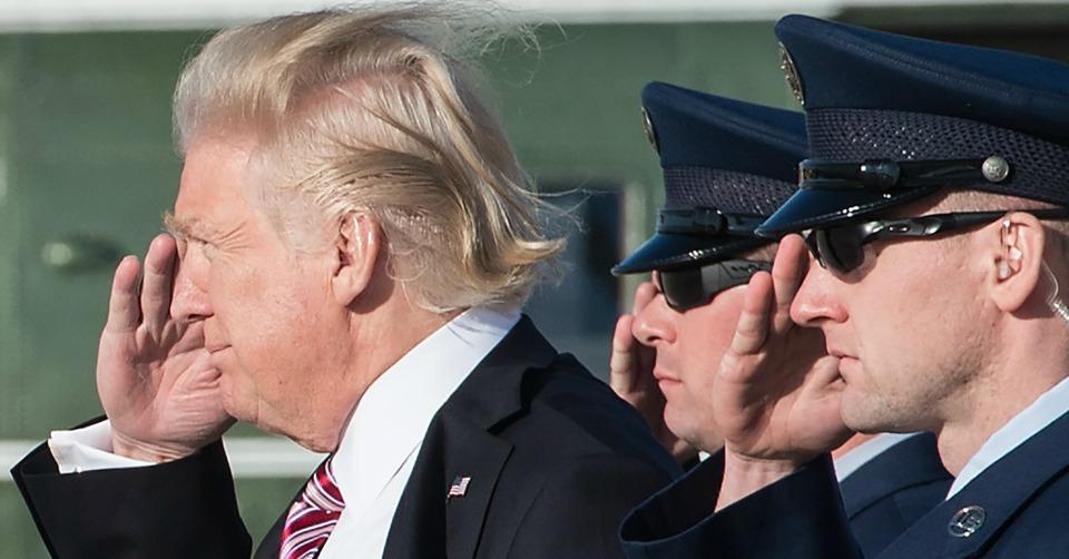 No hagan caso a las noticias falsas, sí habrá muro, promete (otra vez) Donald Trump