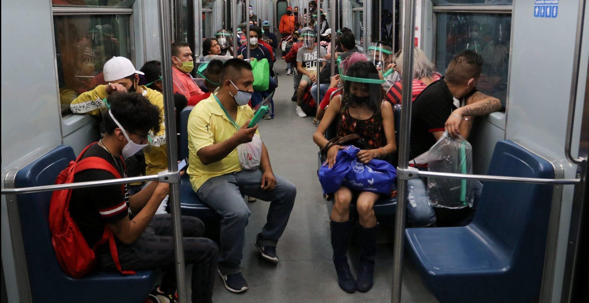 En el Metro de la CDMX ‘viven’ unas 50 mil bacterias, además del COVID