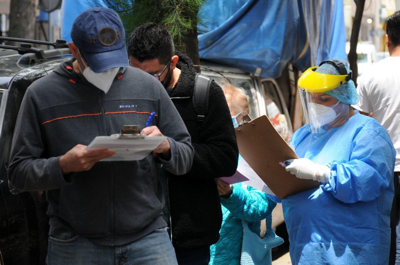 Quinta ola de COVID en México: Salud registra 5 mil 883 nuevos contagios y 4 nuevas defunciones