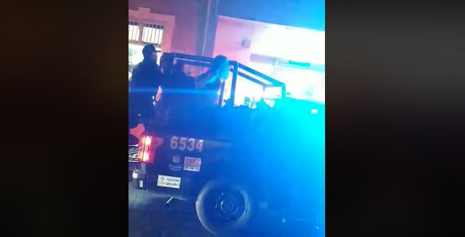 Policía detuvo a 6 mujeres en Yucatán durante marcha contra la violencia de género