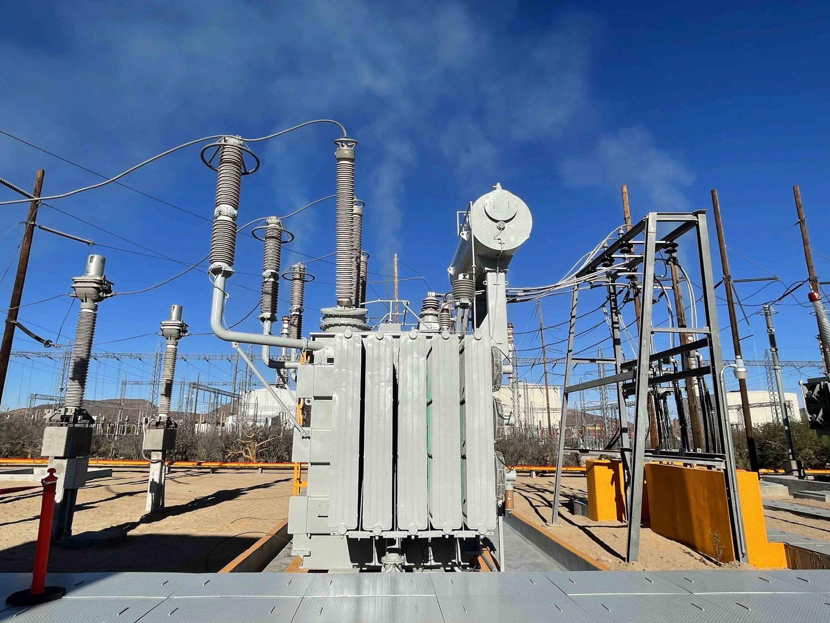 Cofece interpone controversia contra ley eléctrica por impedir la competencia