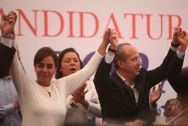 Acompañada de Felipe Calderón, ‘Cocoa’ registra su candidatura en Michoacán