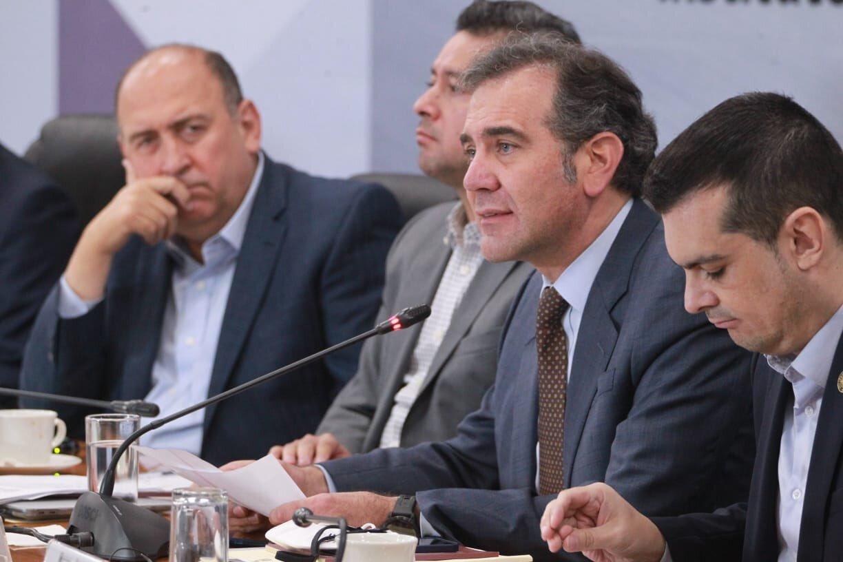 Es “normal y obligado” que consejeros hablen con líderes de partido, dice Lorenzo Córdova sobre mensajes con Alejandro Moreno