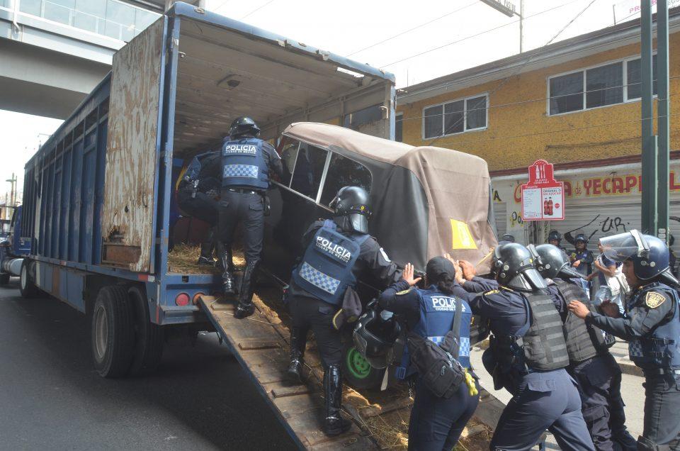 Los mototaxistas detenidos llevaban un arma, tres bombas molotov y gasolina: PGJCDMX