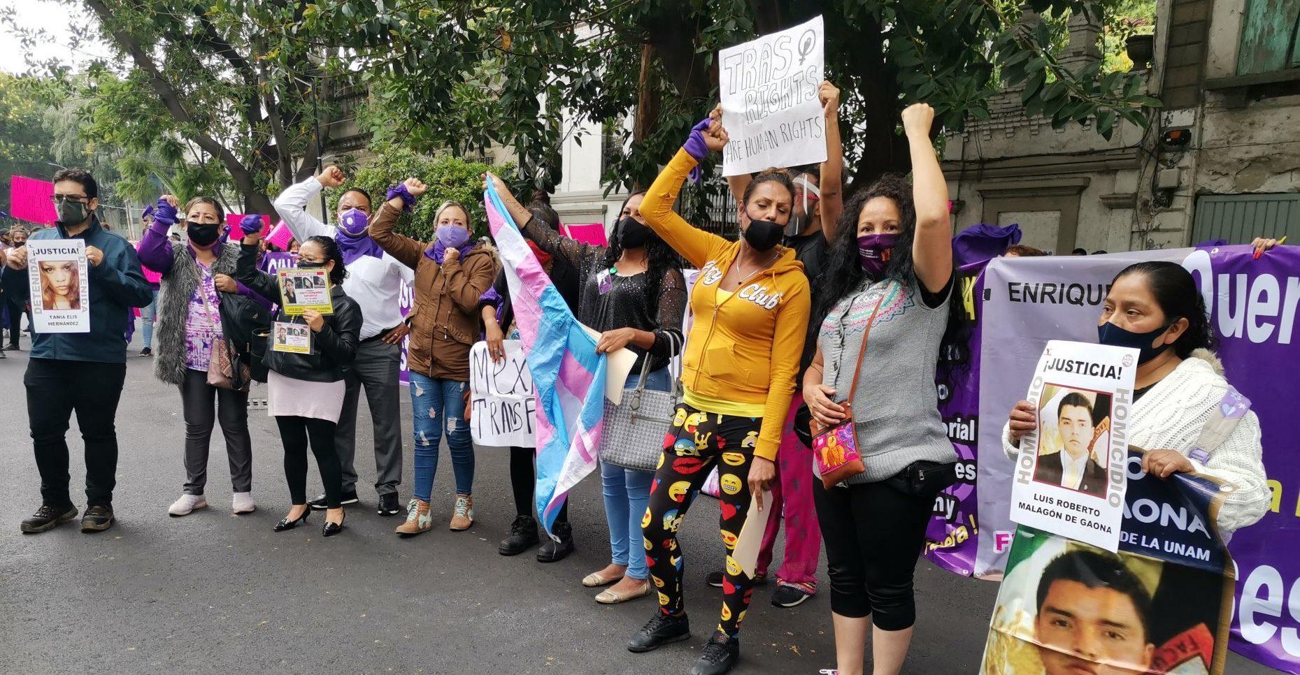Segob acusa a grupos feministas de cobrar 3,000 pesos a víctimas por supuesta ayuda