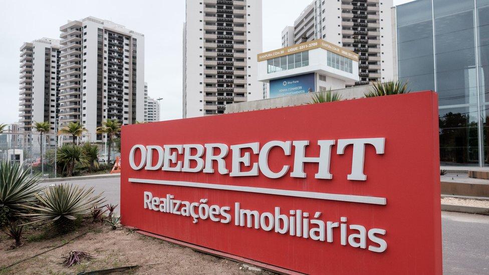 Fiscalía desclasifica tomos del expediente Odebrecht… sin cobrar 1.7 millones de pesos