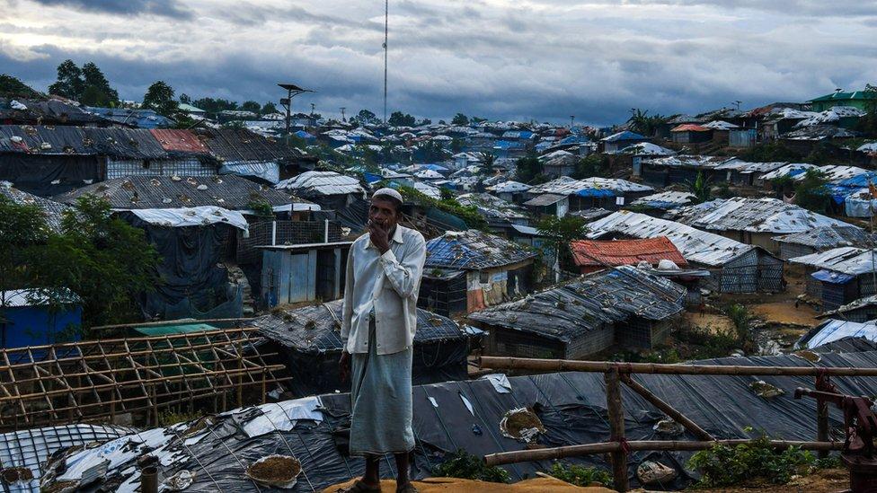 Las impresionantes imágenes del éxodo de los rohingyas que en menos de un mes formaron el mayor campo de refugiados del mundo