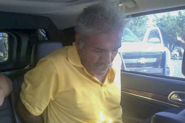 Ratifica juez detención de Mireles; esta noche rendiría declaración