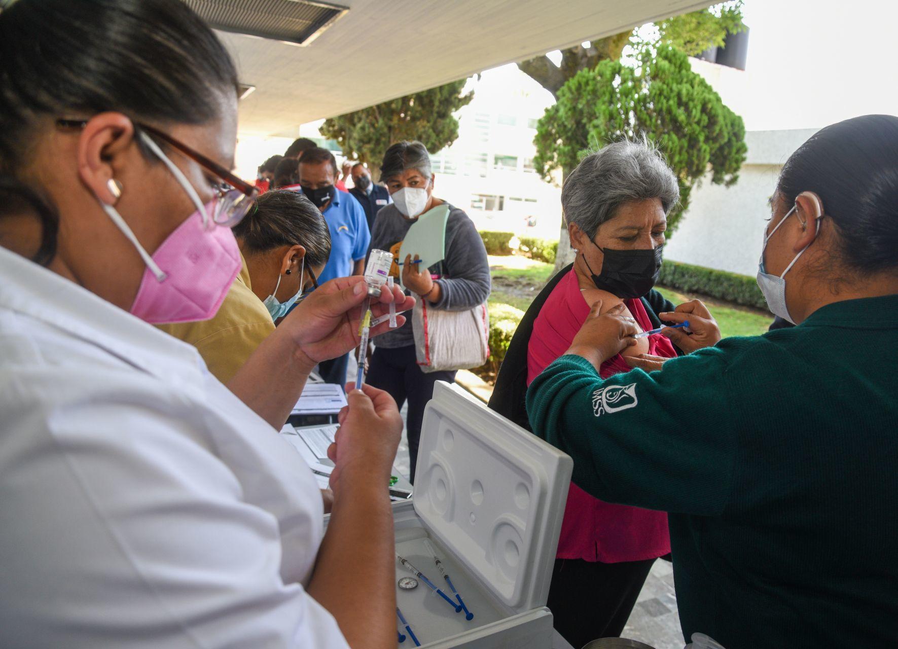 COVID-19 en México: Salud reporta 8 mil nuevos casos y 42 fallecidos