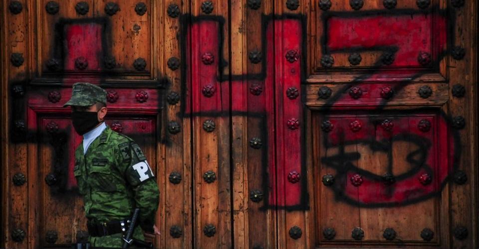 Por primera vez detienen a un militar por la desaparición de los 43 estudiantes de Ayotzinapa