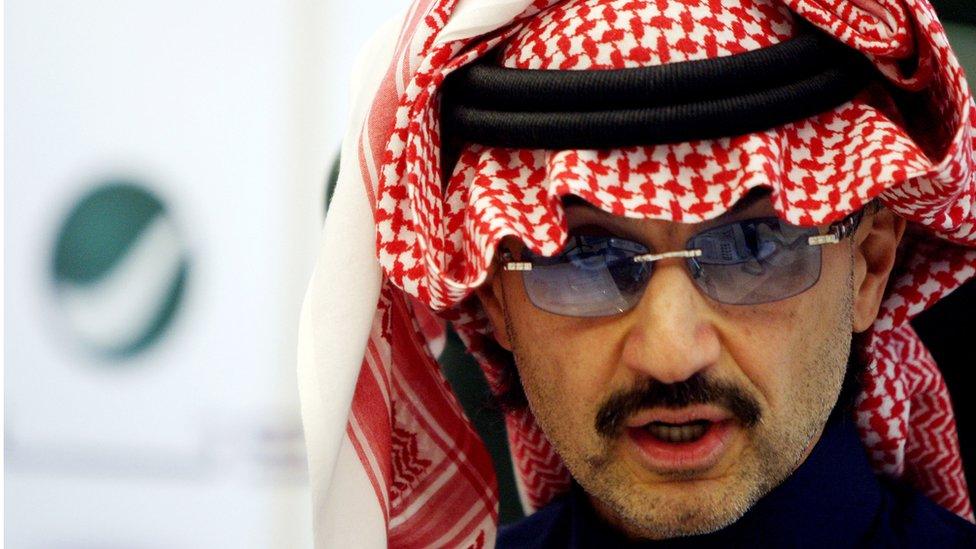 Quién es Alwaleed bin Talal, el polémico príncipe que estuvo en una “cárcel de oro” y es uno de los principales inversionistas de Arabia Saudita