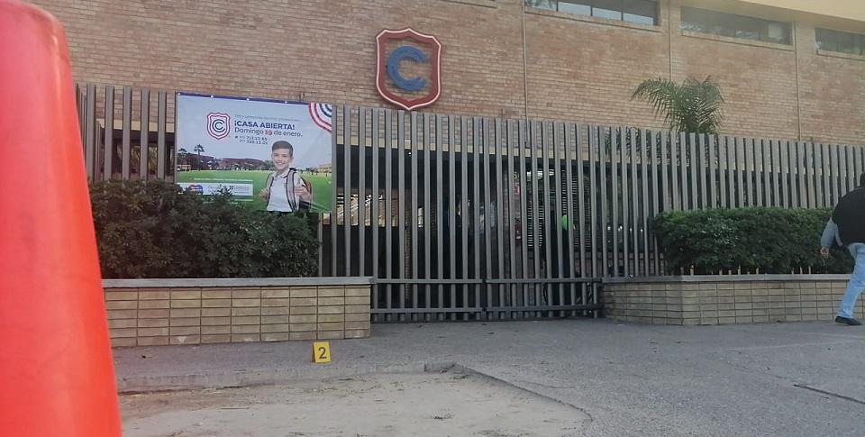 Detienen por presunta negligencia a abuelo del niño que disparó en Colegio de Torreón
