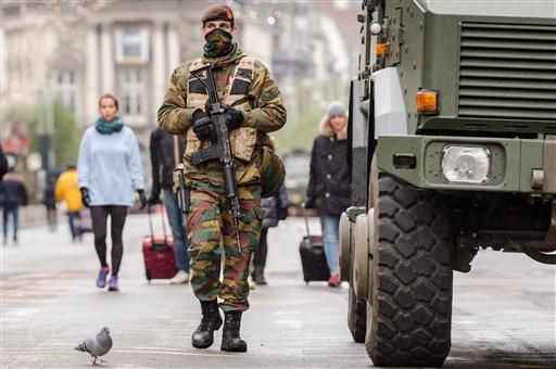 Bruselas arresta a 16 personas en varios operativos nocturnos