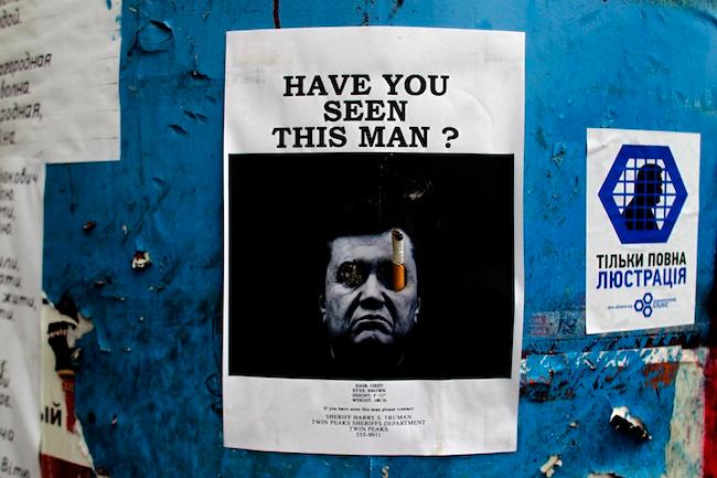 Rusia asila a expresidente ucraniano y moviliza fuerzas armadas en la frontera