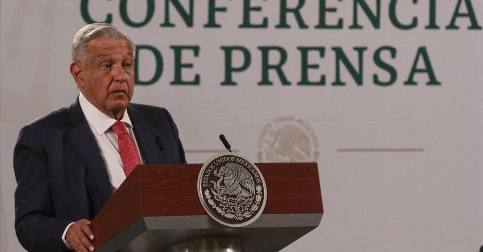 ‘Son el supremo poder conservador’: AMLO sobre sanción del INE contra candidatos de Morena