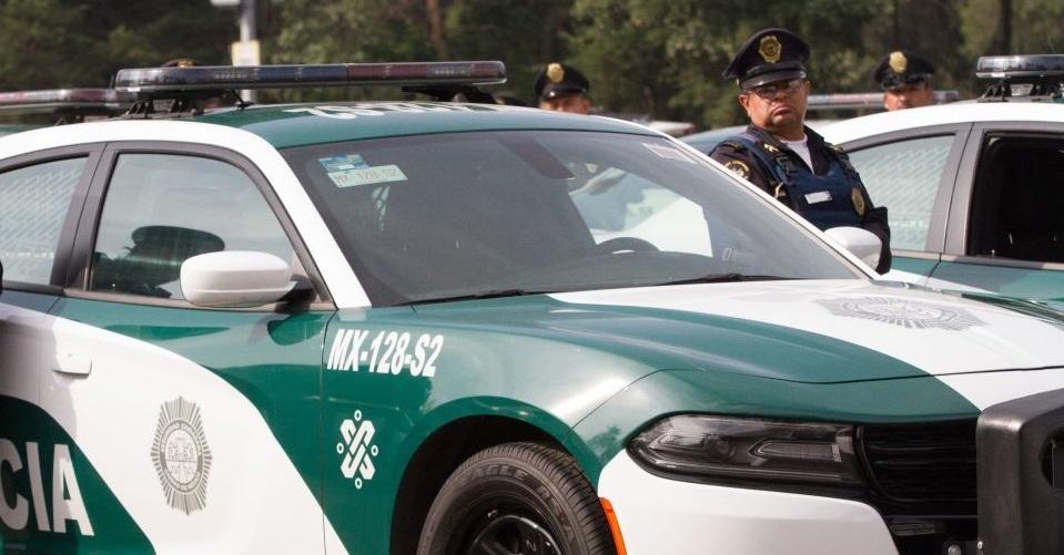 ‘Policías nos dijeron que no denunciáramos’: dueño de barbería tras asalto en Iztapalapa