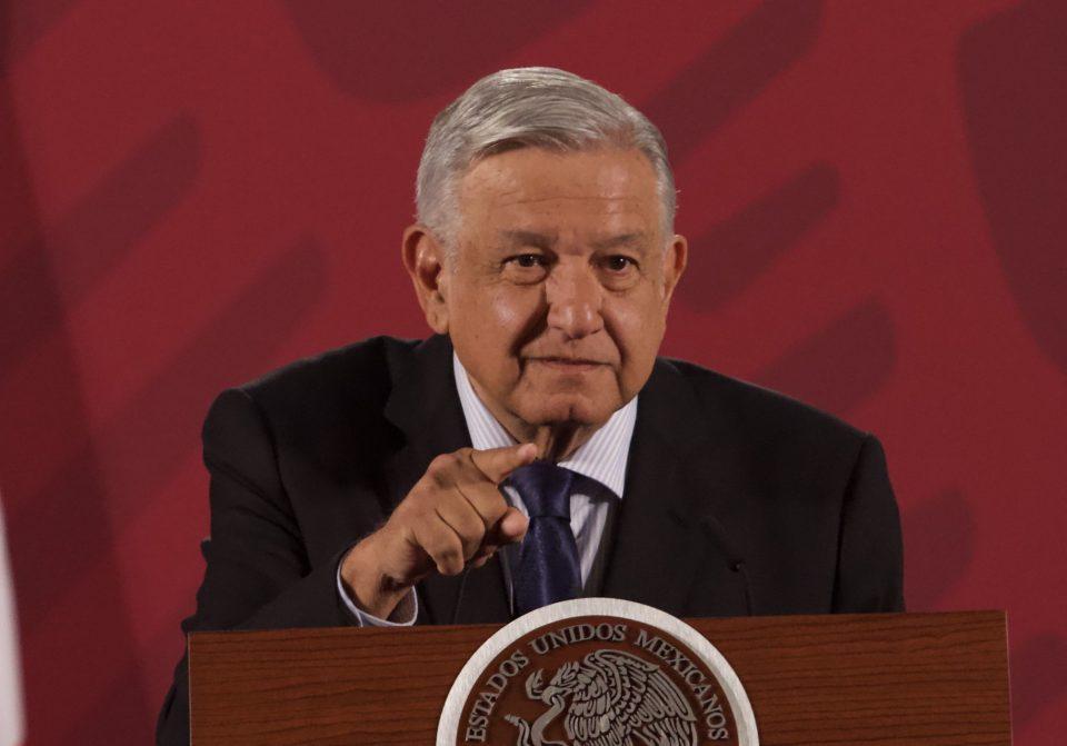 Hombres podrán unirse al paro #UnDíaSinMujeres y no trabajar si ellos quieren: AMLO