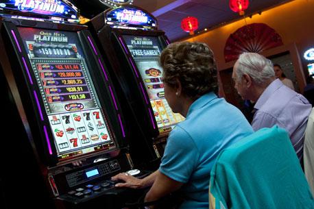 Realizan operativos en 9 casinos de NL; cierran uno