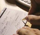 En 2014, cheques al portador por máximo 5 mil pesos