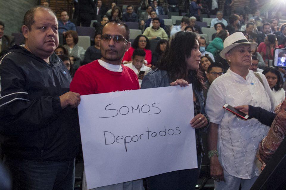 ¿Cuántos mexicanos dejan a sus hijos en EU cuando son deportados?