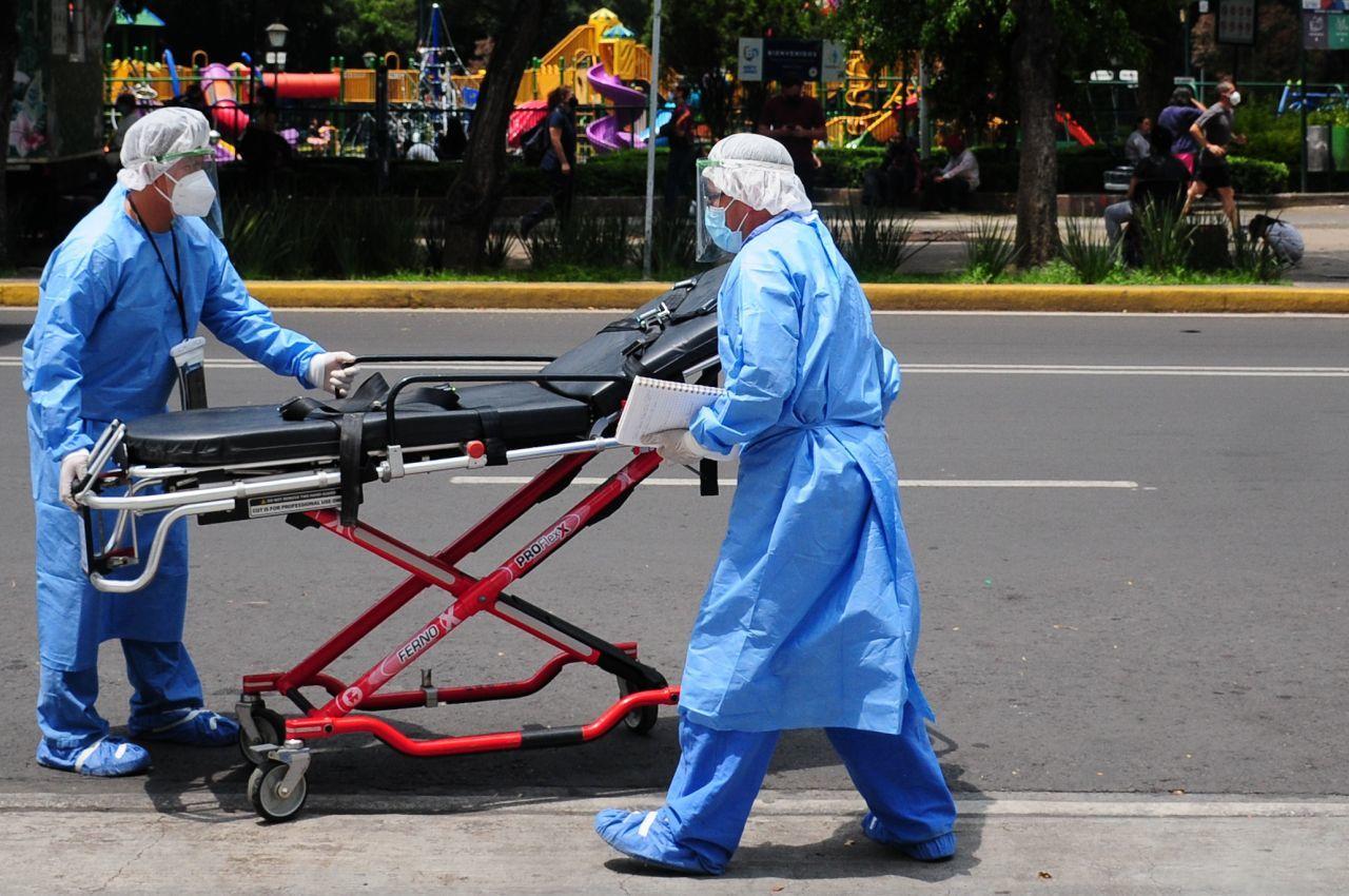 México vuelve a alcanzar más de 21 mil casos recientes de COVID; se registran 986 defunciones más