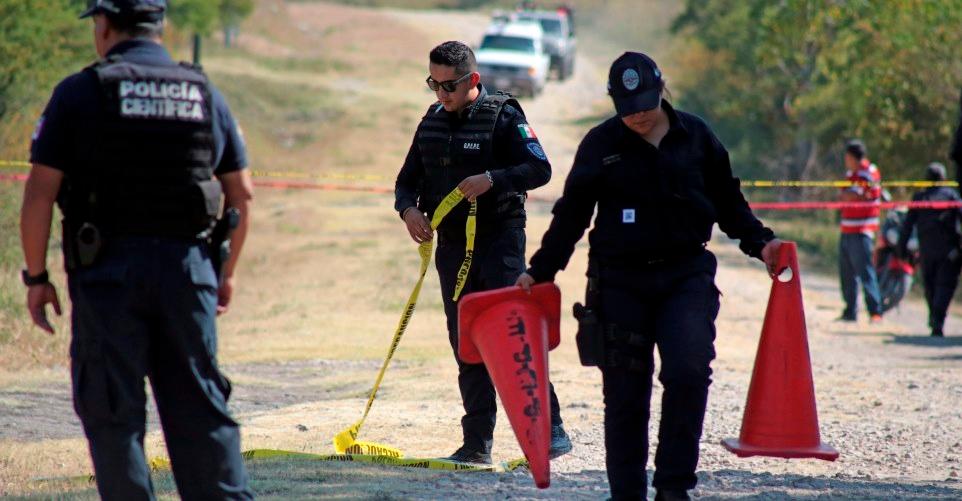 Ubican seis cuerpos en una fosa clandestina cerca de Los Cabos, Baja California Sur