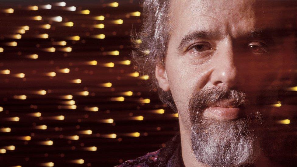 Paulo Coelho: su exitosa (y legendaria) carrera musical antes de convertirse en un escritor de bestsellers