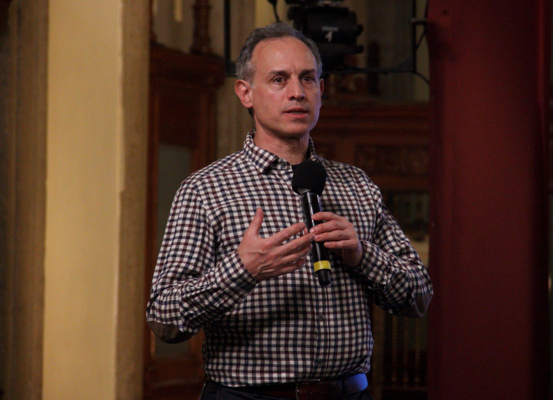 López Gatell acusa a la oposición de “sembrar intrigas” contra la vacuna rusa Sputnik V