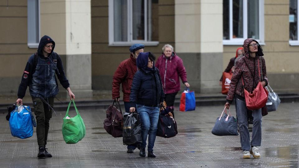 Ucrania anuncia reapertura de corredores humanitarios tras cierre por ataques rusos