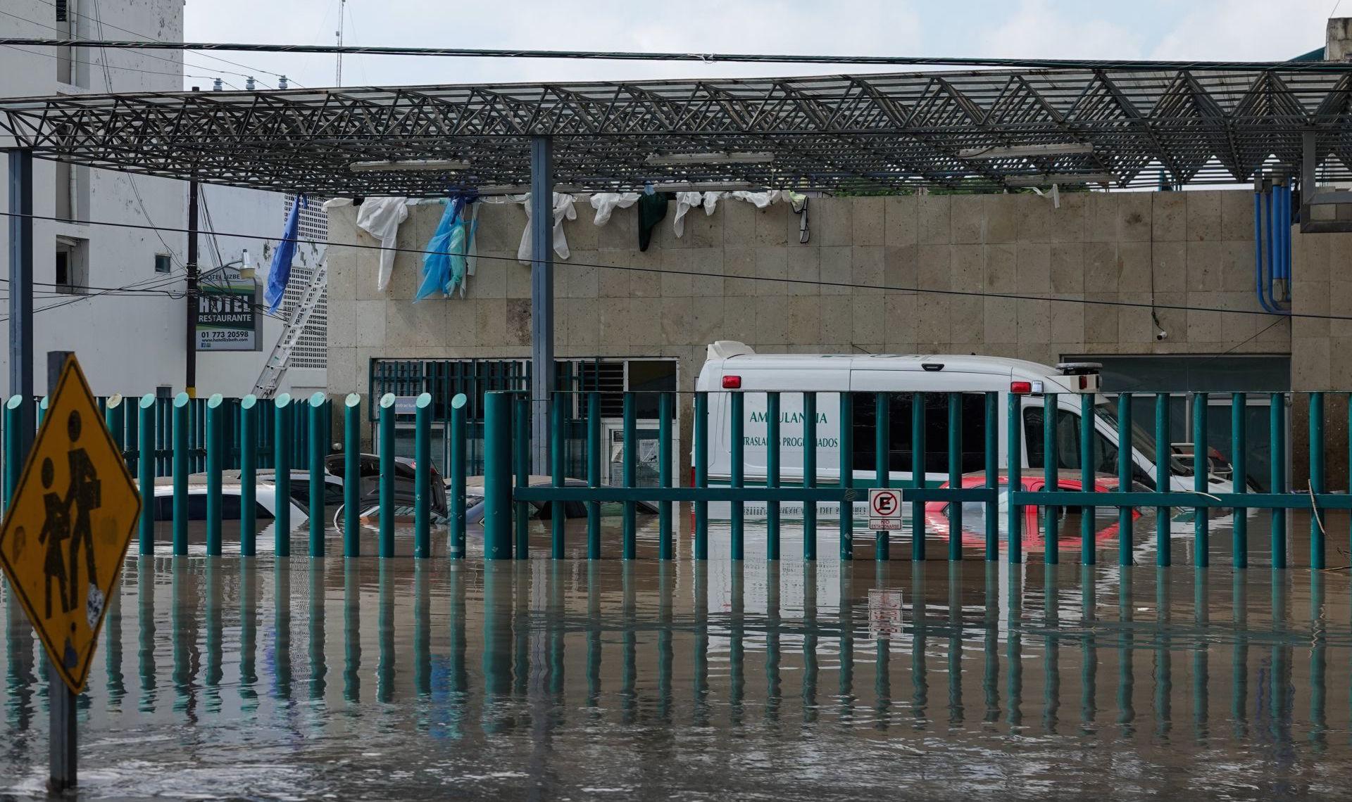 IMSS acusa a Hidalgo por no advertir riesgos de inundaciones; Fayad responsabiliza a Conagua