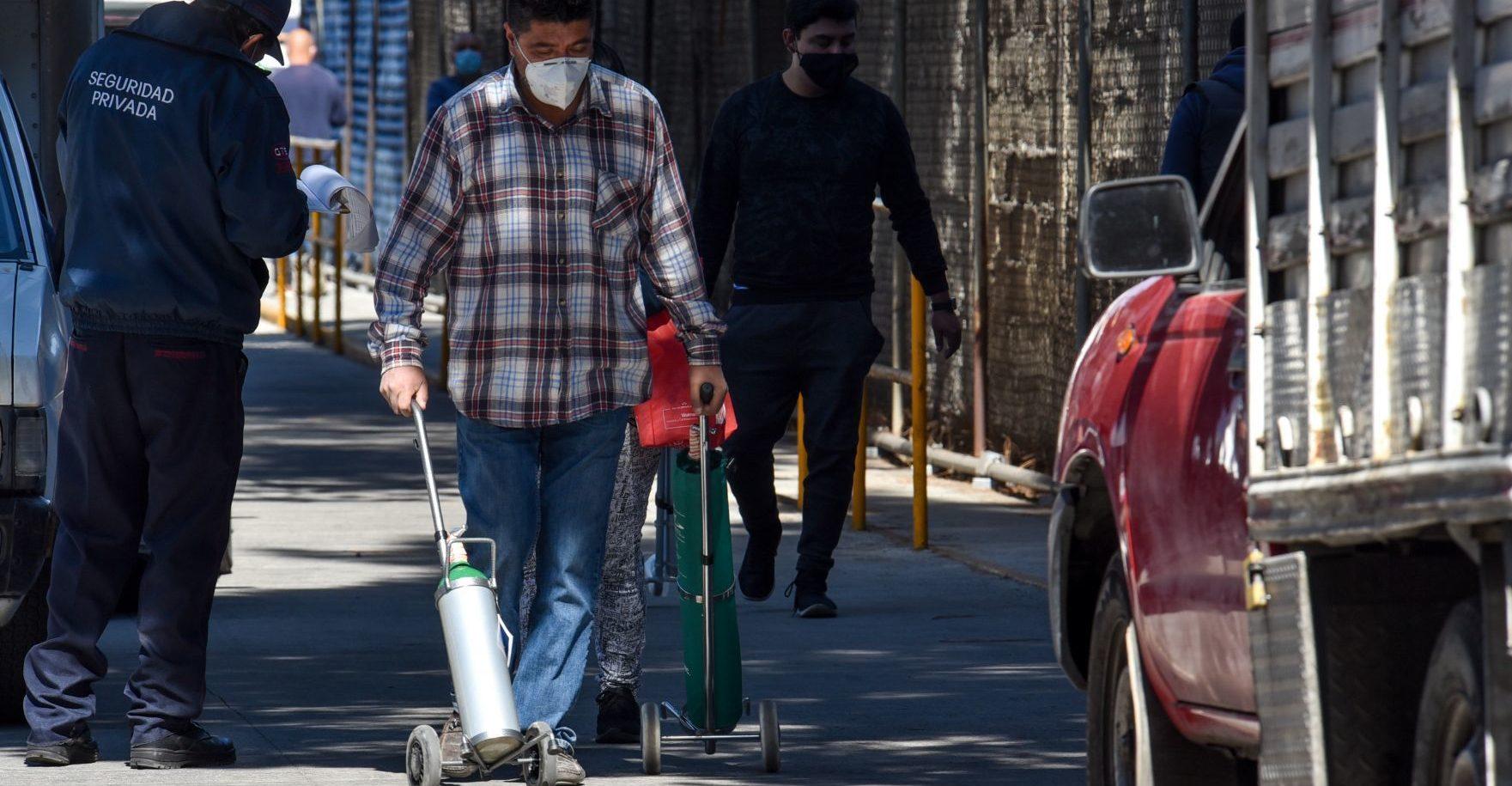 Advierten sobre fraudes en la compra de tanques de oxígeno por internet en CDMX