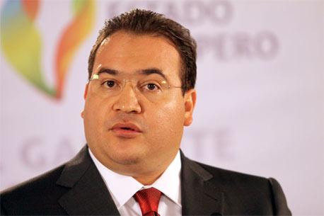 Asume Duarte “la plenitud” del poder