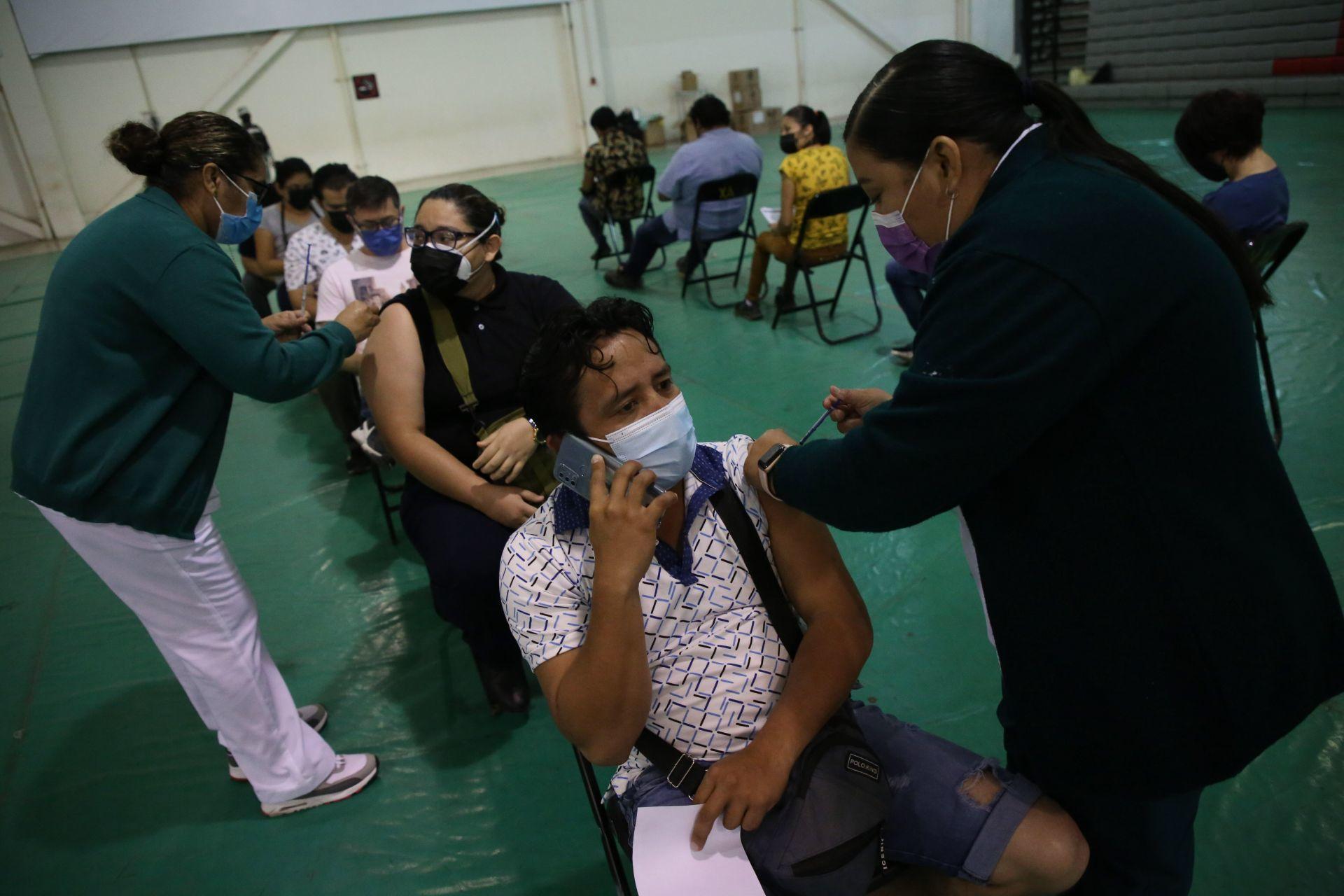 Edomex anuncia refuerzo COVID para personas de 30 a 39 años en 28 municipios