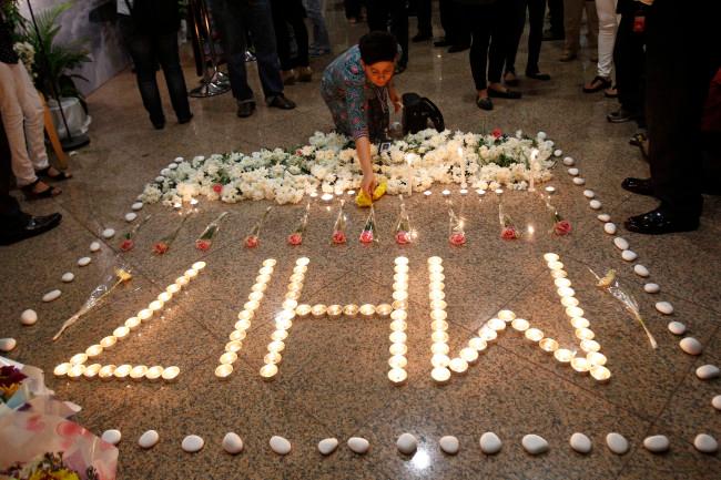 Forenses entrarán al lugar donde se estrelló el MH17