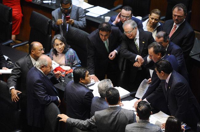Senado aprueba Ley de Hidrocarburos; definen el pago por ocupación de la tierra