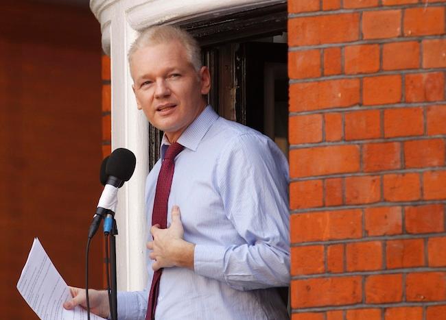 Assange pide a Europa proteger a Snowden de EU