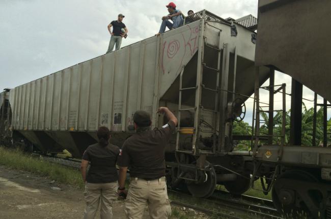 Opacidad, falta de protocolos y puntos ciegos: los taches de la Auditoría al INM