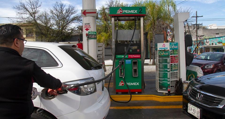 Gasolineros reconocen aumento de precios, pero lo atribuyen a la crisis de desabasto y la falta de inversión